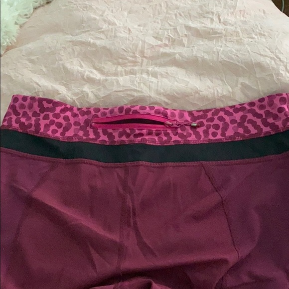 Lululemon leggings ‼️look at pictures carefully‼️ - Picture 4 of 7